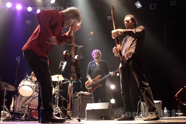 LEE RANALDO AND THE DUST - 2013-11-23 - BOULOGNE-BILLANCOURT - Carre Bellefeuille - Leonard Mark Ranaldo - Steve Shelley